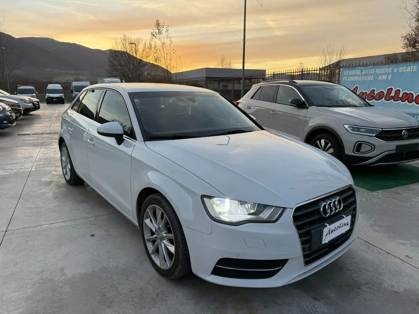Audi A3 Sportback 1.6 tdi 110cv E6 -SEDILI SPORTIVI- Bianco - 1