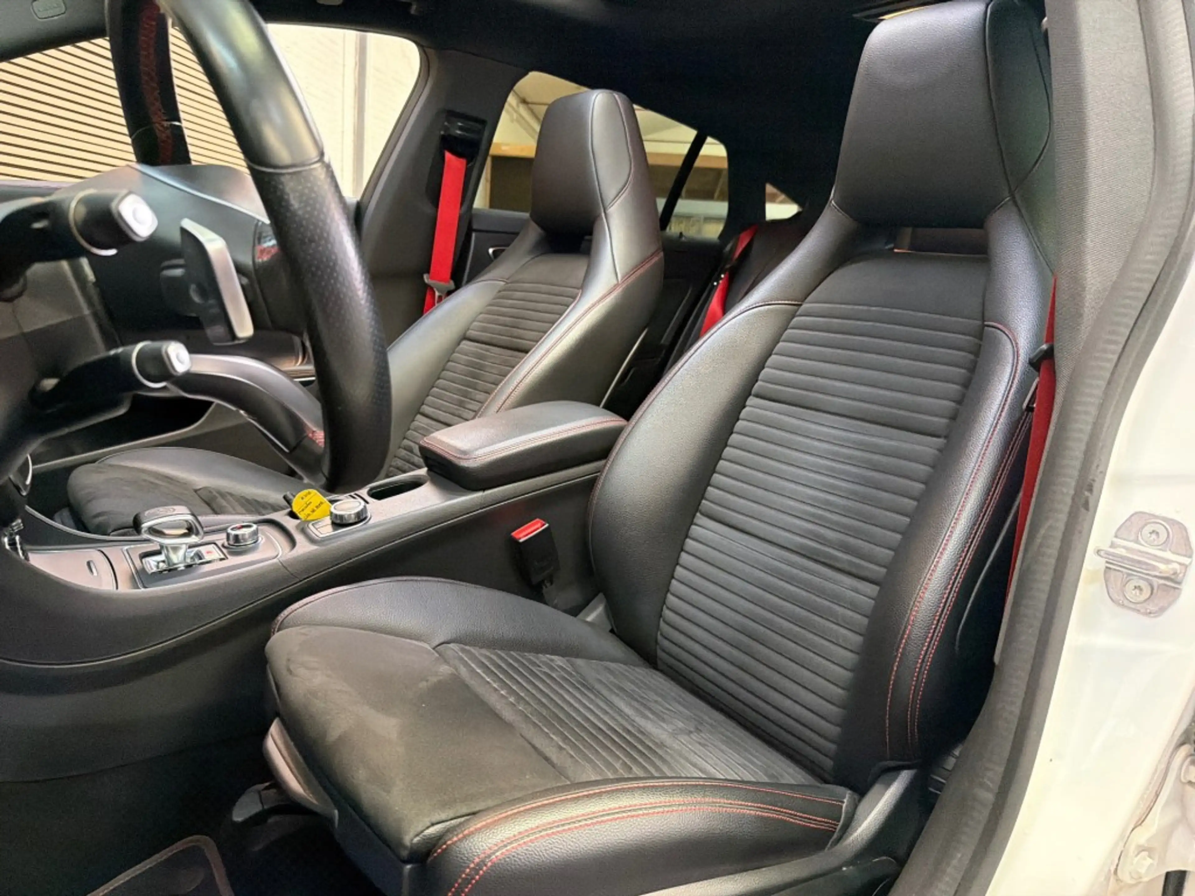 Mercedes-Benz CLA 45 AMG CLA 45 AMG 4Matic 380pk Panodak CarPlay Clima Keyl — photo 14