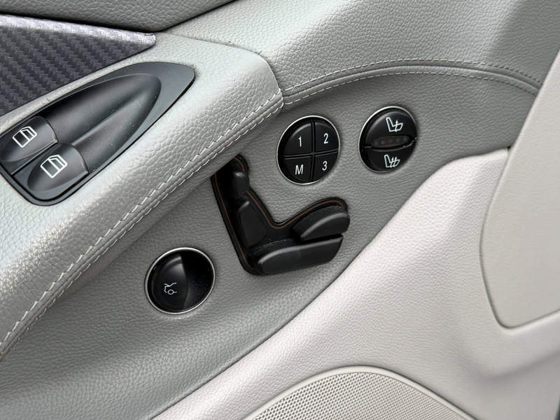 Mercedes-Benz SL 500 — photo 11