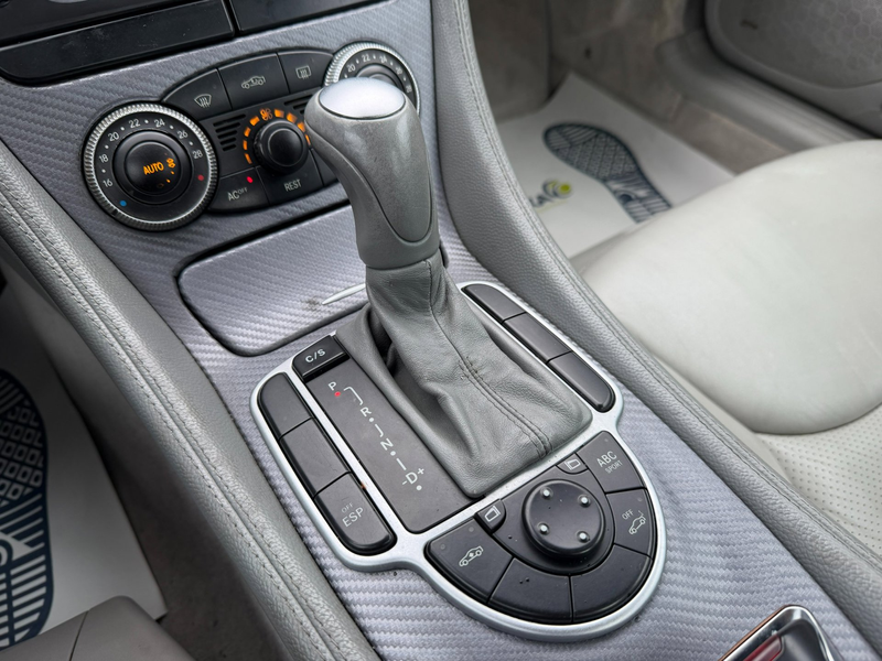 Mercedes-Benz SL 500 — photo 26