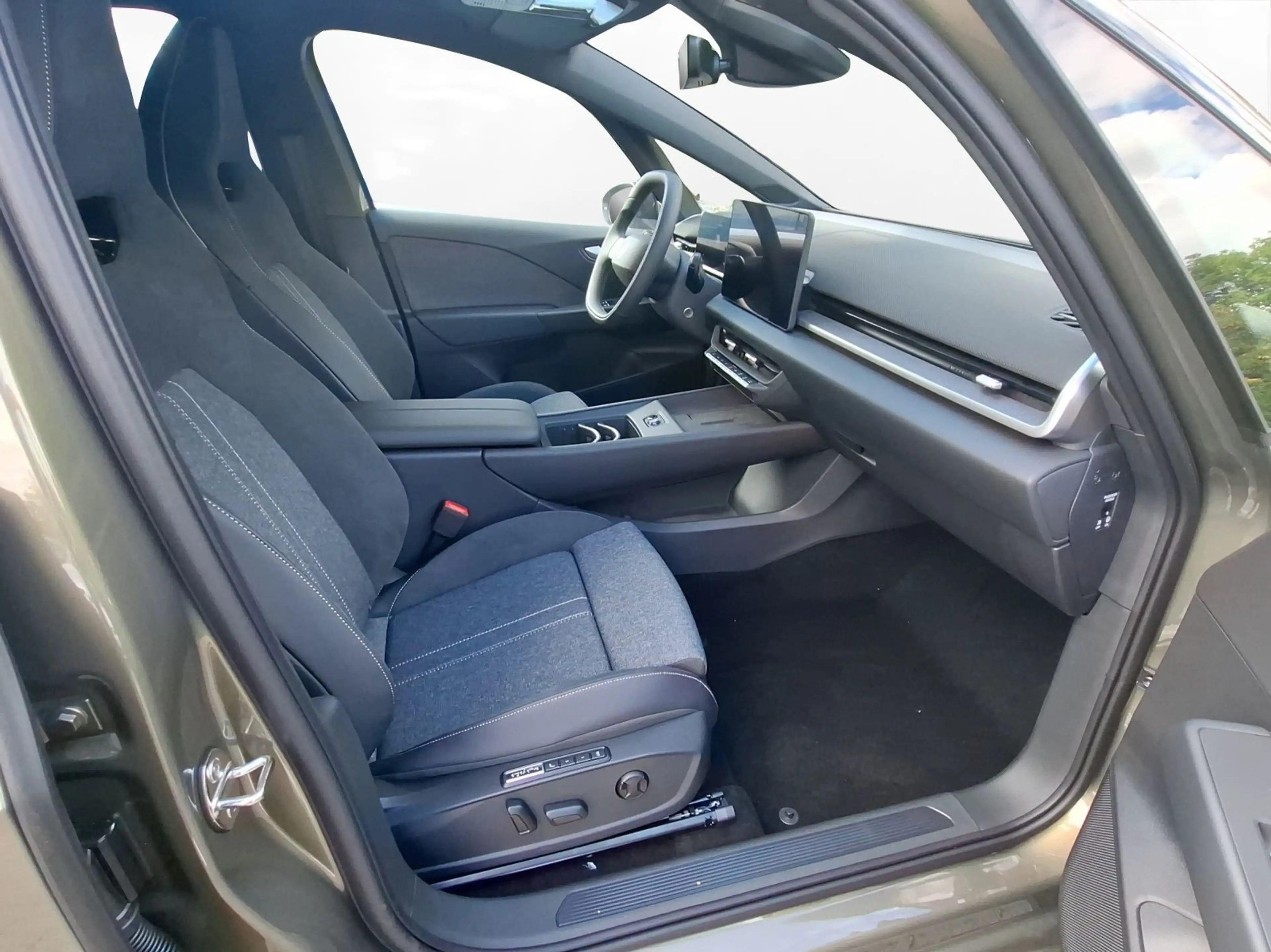 Volkswagen ID.3 Neo Style 140 kW (190 PS) 58 kWh 1-Gang-Aut — photo 10