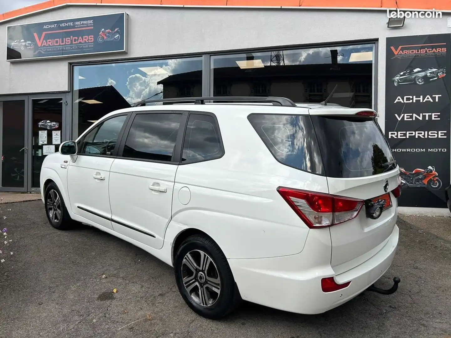 SsangYong Rodius 200 E-XDI 7 PLACES 4WD 2.0 D 155 cv Garantie 12 mois - 2