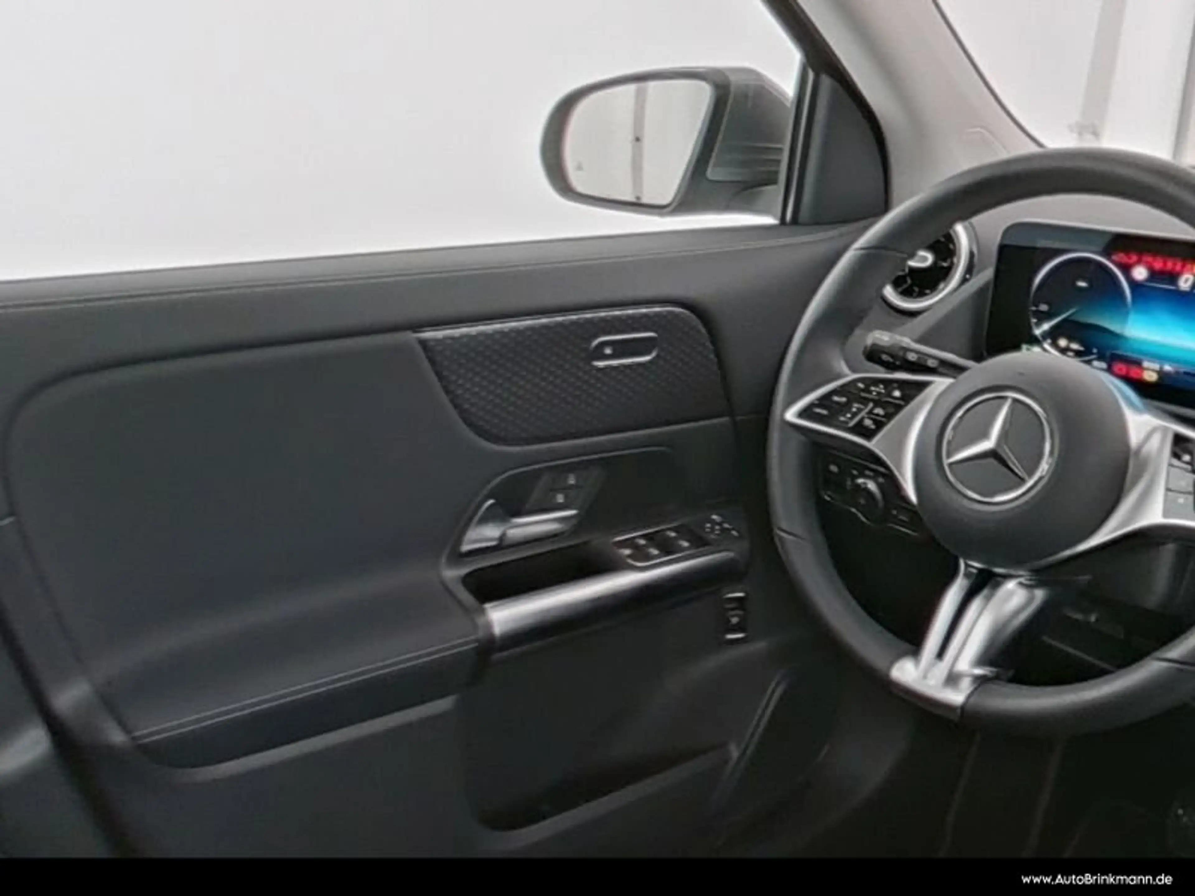 Mercedes-Benz GLA 180 GLA 180 PROGRESSIVE/AHK/KAMERA/MBUX LED/SHZ/Kamera — photo 9
