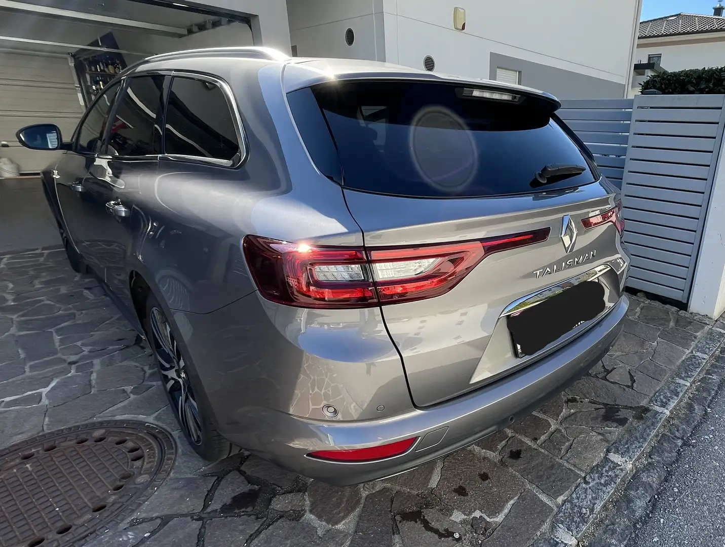 Renault Talisman Talisman Grandtour Initiale Paris Energy TCE 200 EDC Initiale Paris Grau - 2