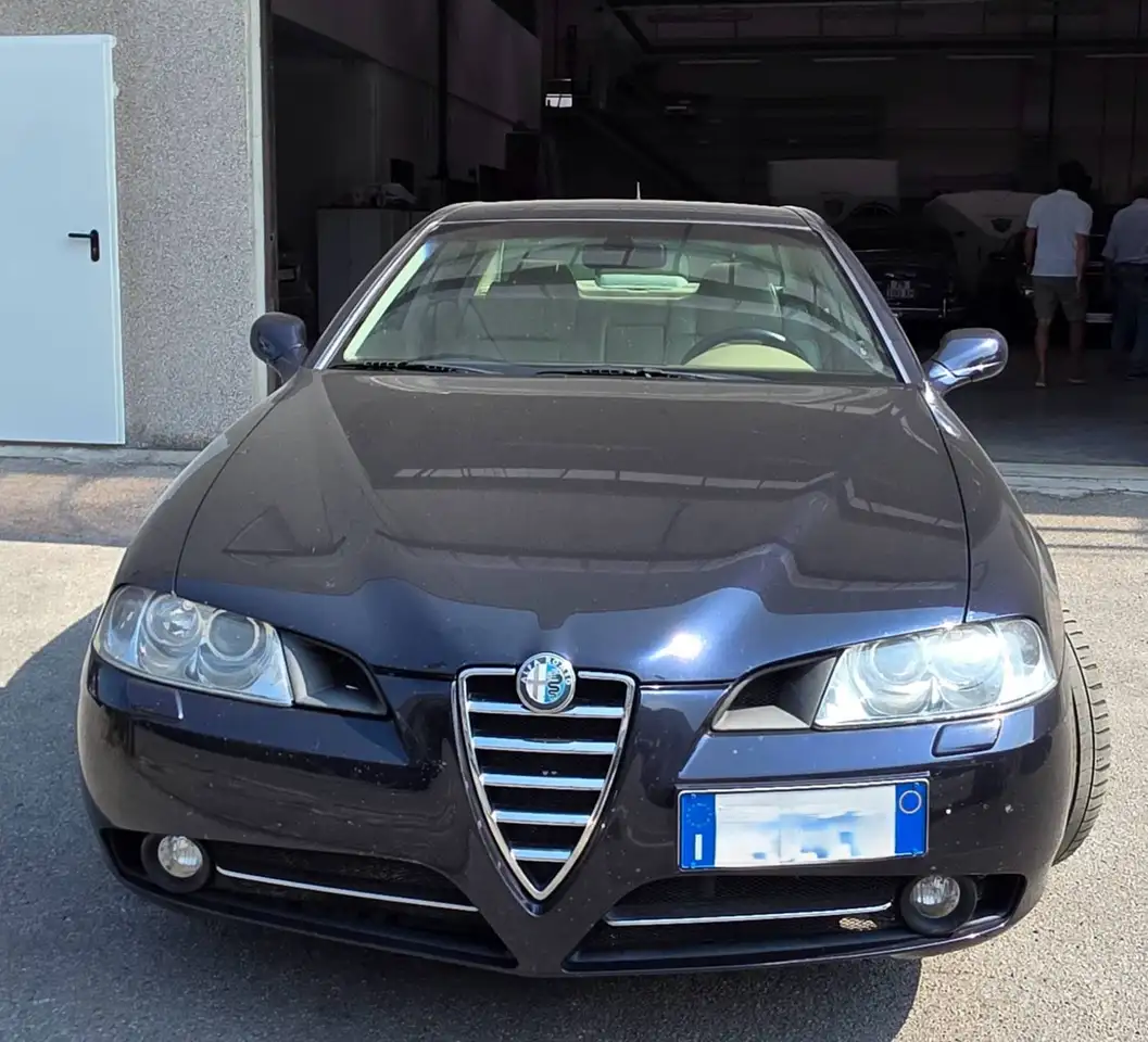 Alfa Romeo 166