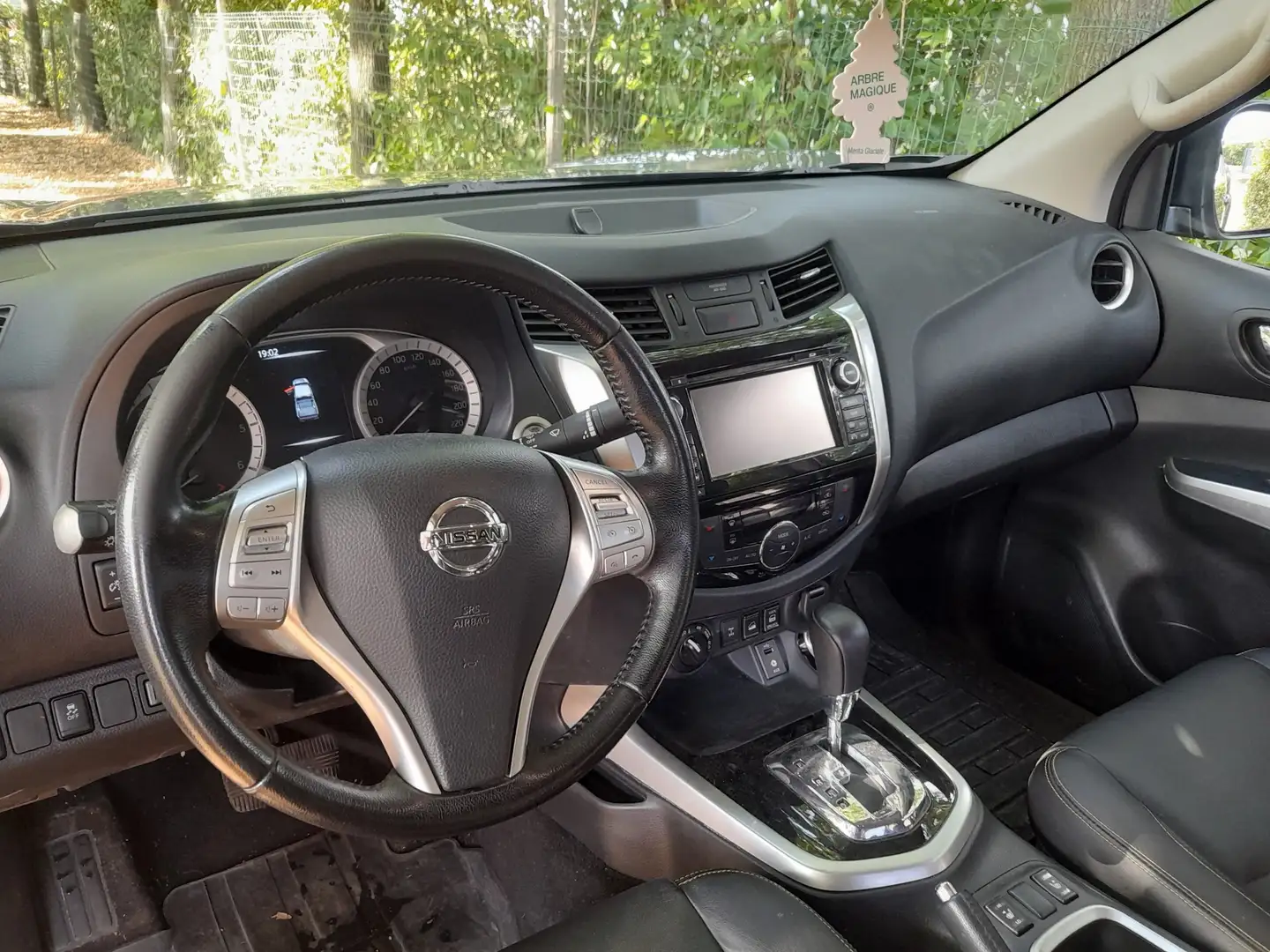 Nissan Navara 2.3 dci d.cab N-Guard 4wd 190cv auto - 2