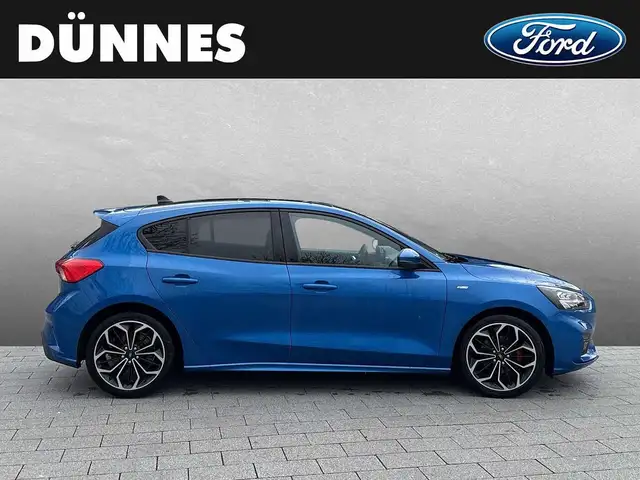 Ford Focus view 6