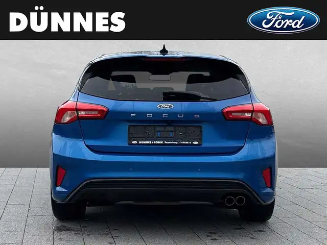 Ford Focus view 7