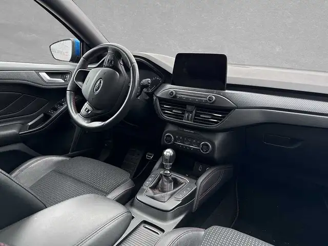 Ford Focus view 4