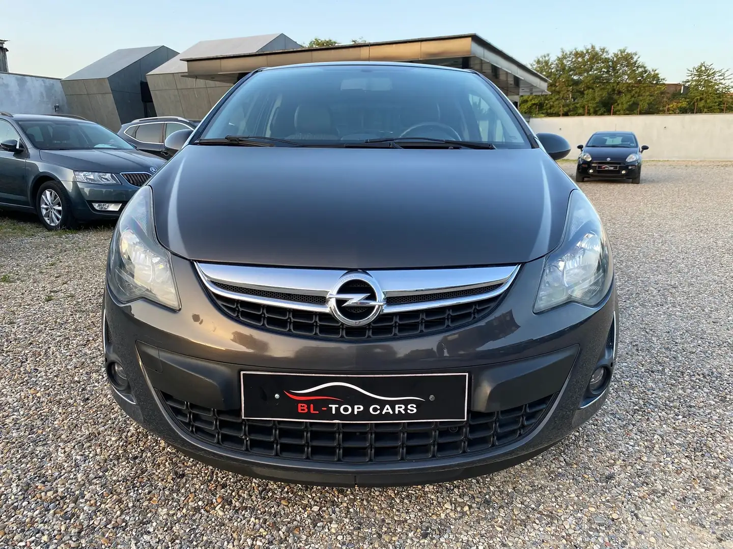 Opel Corsa 1.4i Enjoy**12 MOIS DE GARANTIE** - 2
