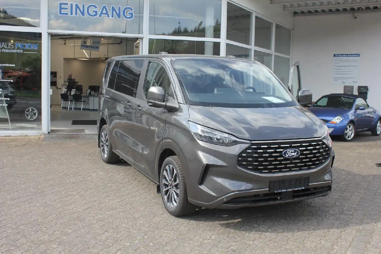 Ford Tourneo Custom