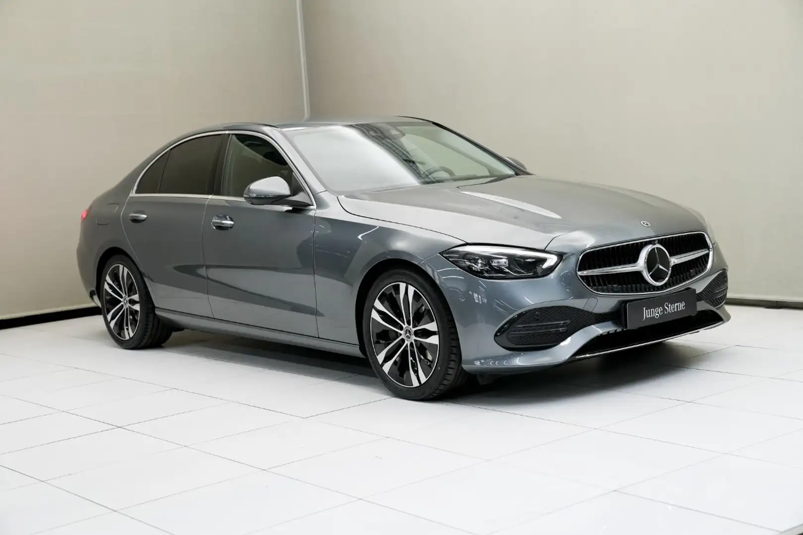 Mercedes-Benz C 200 d ACC Navi LM ParkAss. elSitz SpurH 360 Grau - 2
