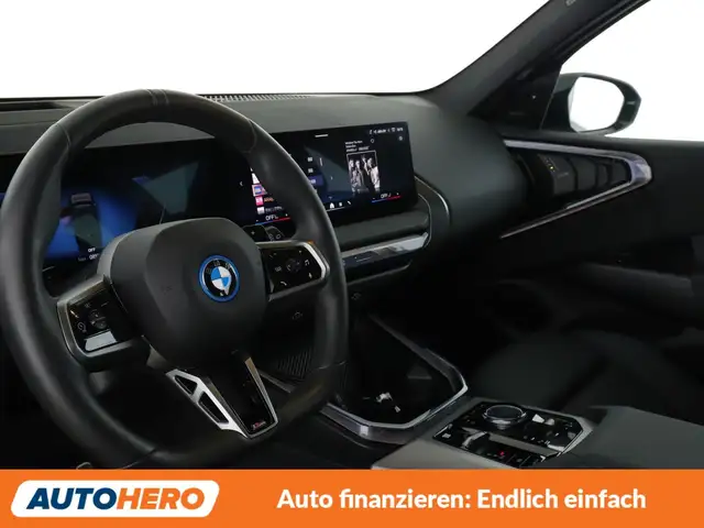 BMW X3 view 11