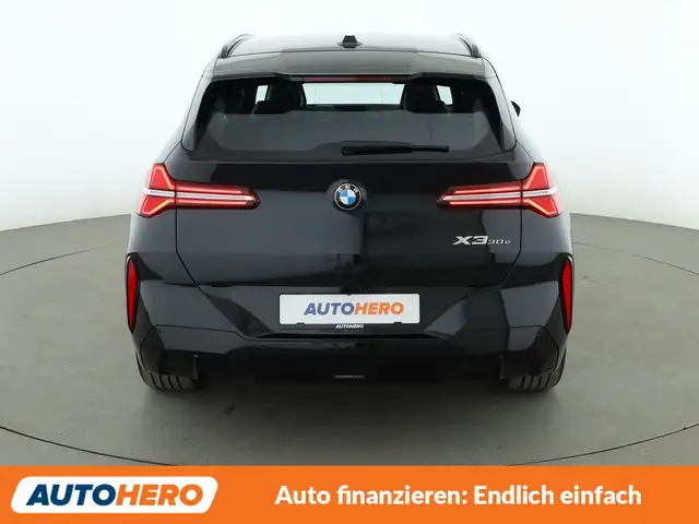 BMW X3 view 5