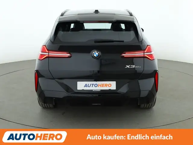BMW X3 view 5