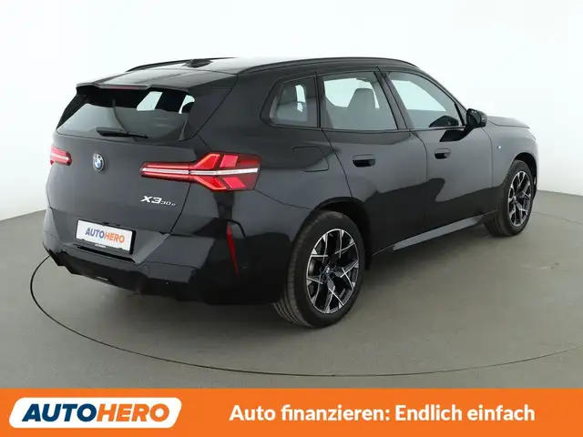 BMW X3 view 6