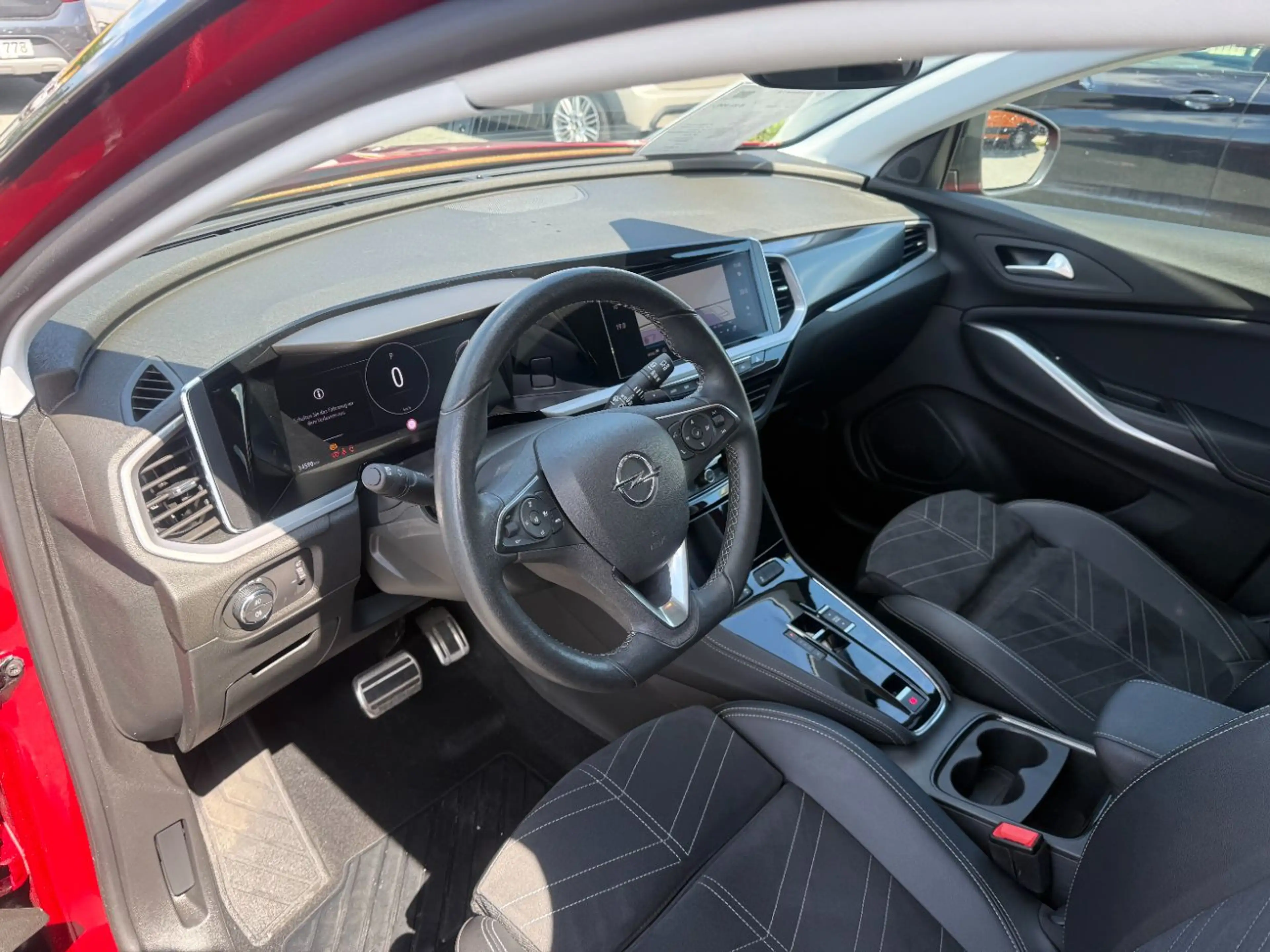 Opel Grandland 1.2 Turbo GS Line Alcantara+LED+Navi — photo 23