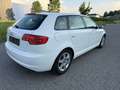 Audi A3 SB Ambition 1,6 TDI DPF - thumbnail 4