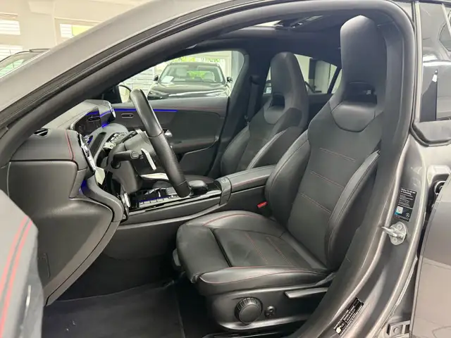 Mercedes-Benz Cla view 13