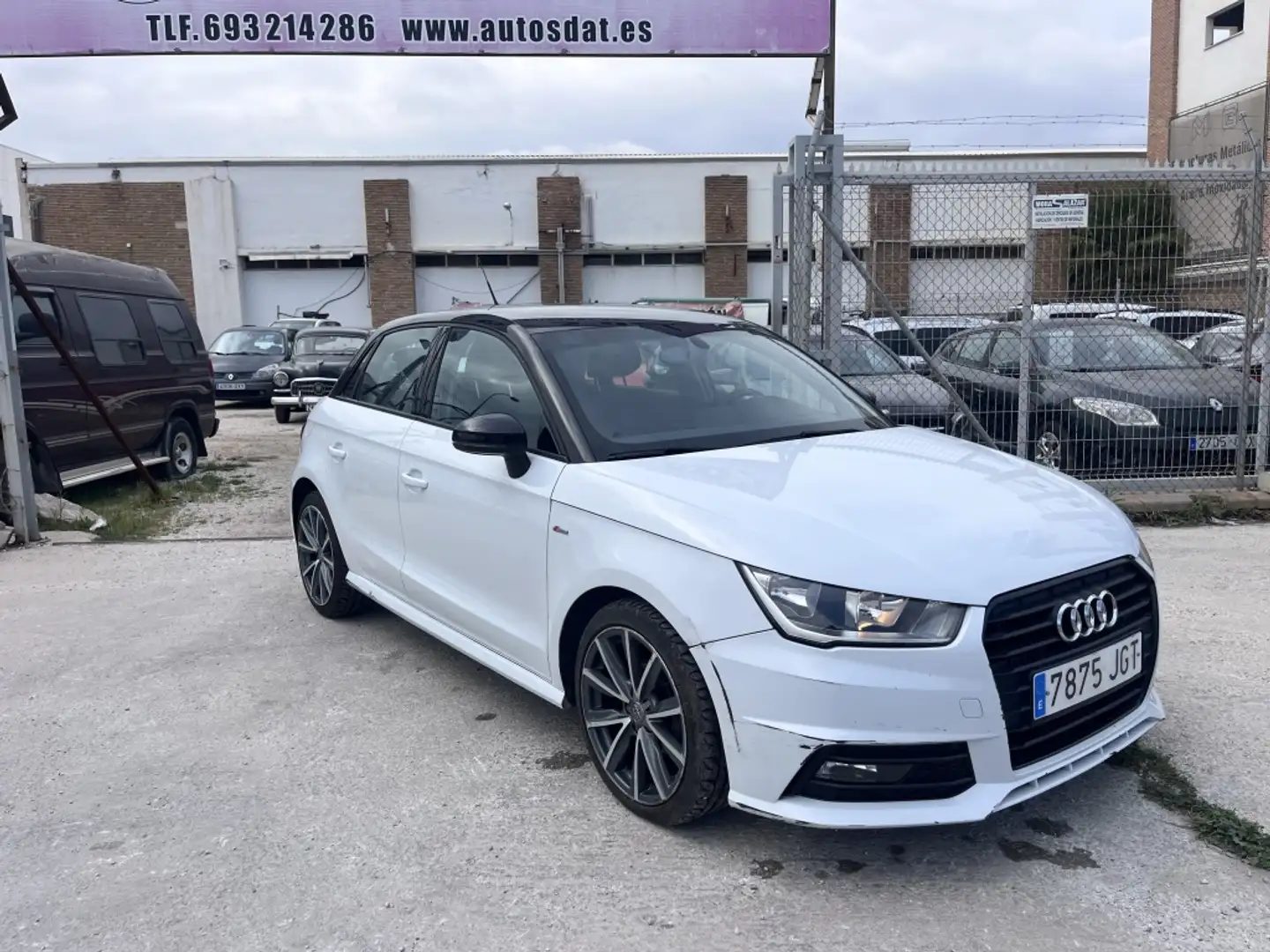 Audi A1 Sportback 1.4TDI ultra Adrenalin2 S-T Blanco - 2