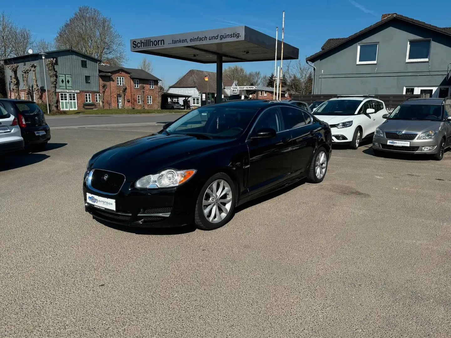 Jaguar XF 3.0 V6 Diesel S Luxury AUTOMATIK/KLIMA/NAVI Schwarz - 1