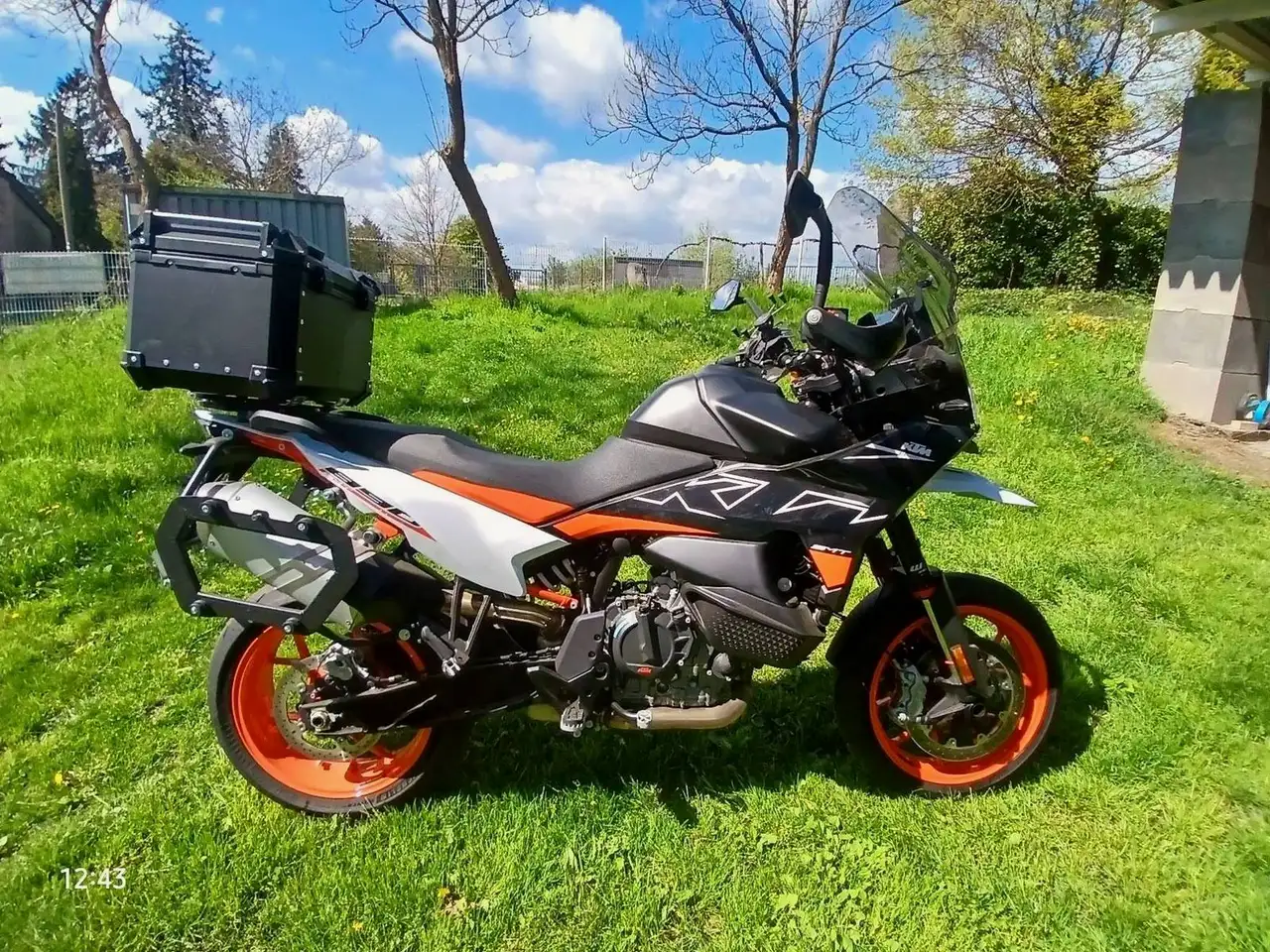 KTM 890 SMT