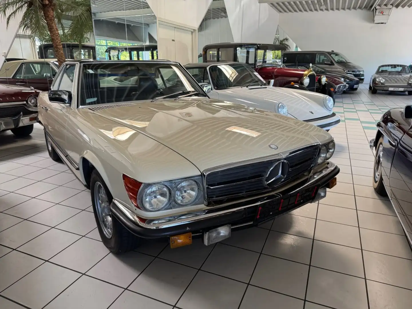 Mercedes-Benz 380 SL 107 guter Zustand bijela - 1