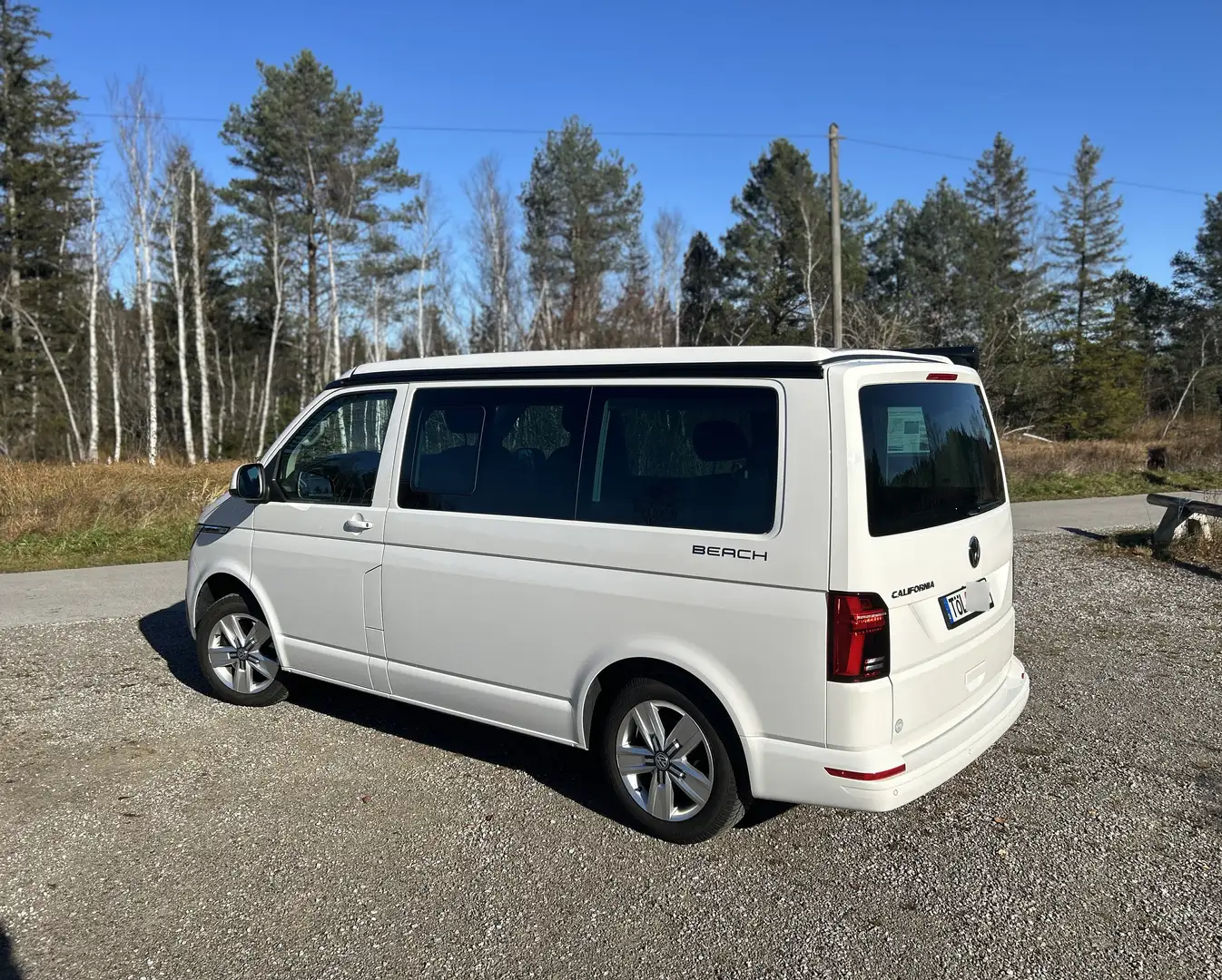 Volkswagen T6.1 California Beach Camper Weiß - 2