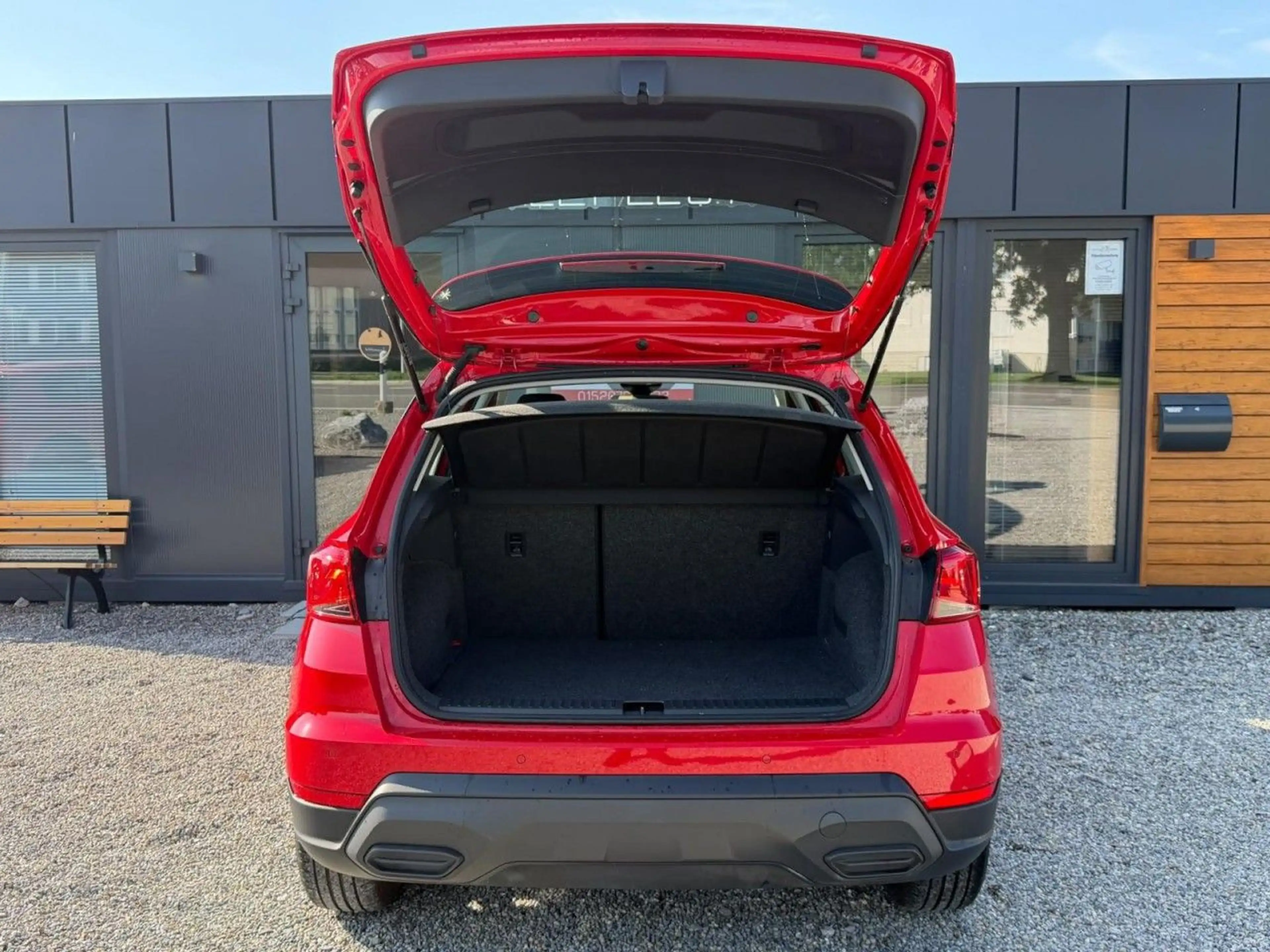 SEAT Arona Style 1.0 TGI PDC KLIMA DAB LED TEMP. — photo 7