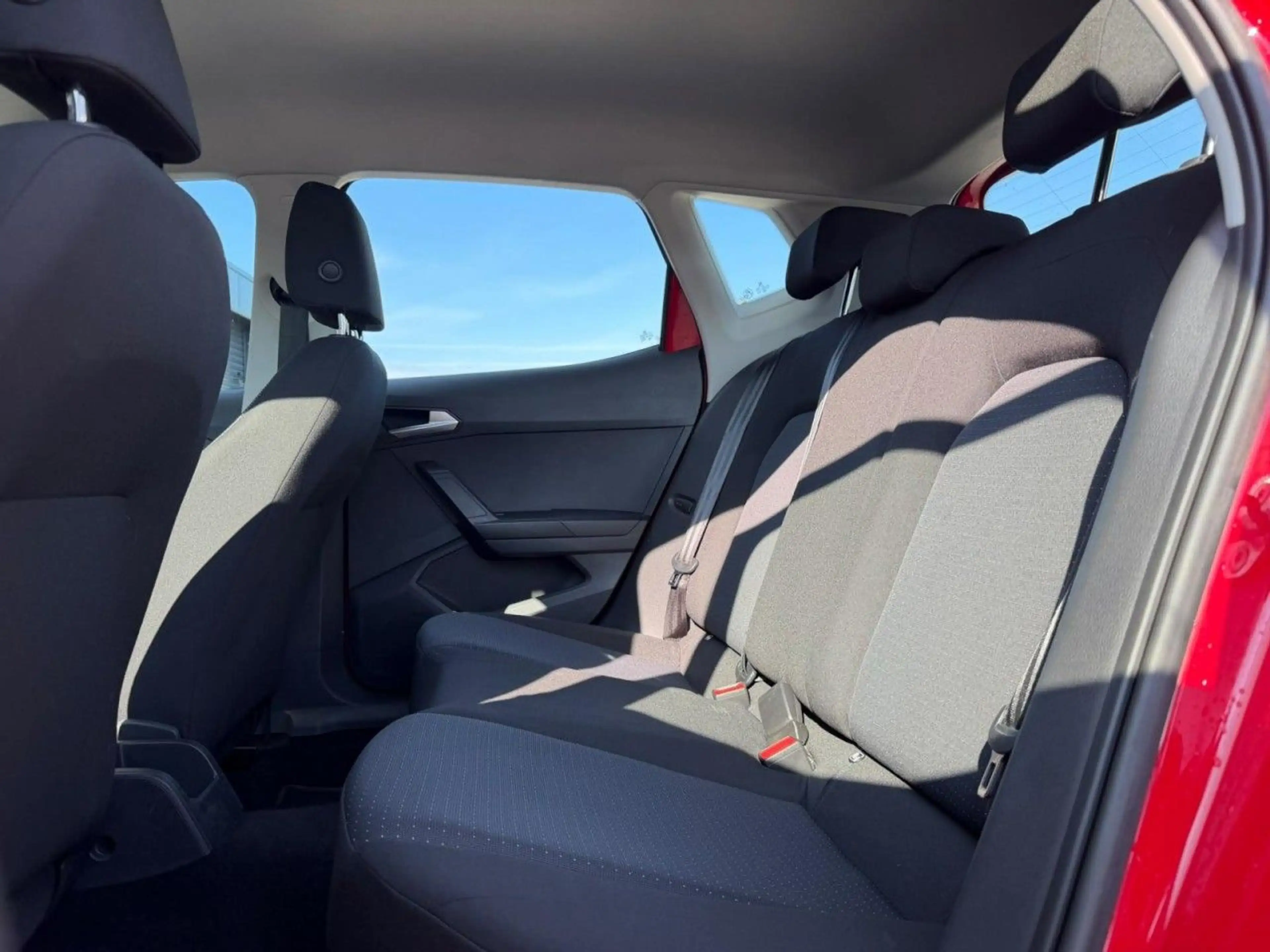 SEAT Arona Style 1.0 TGI PDC KLIMA DAB LED TEMP. — photo 9