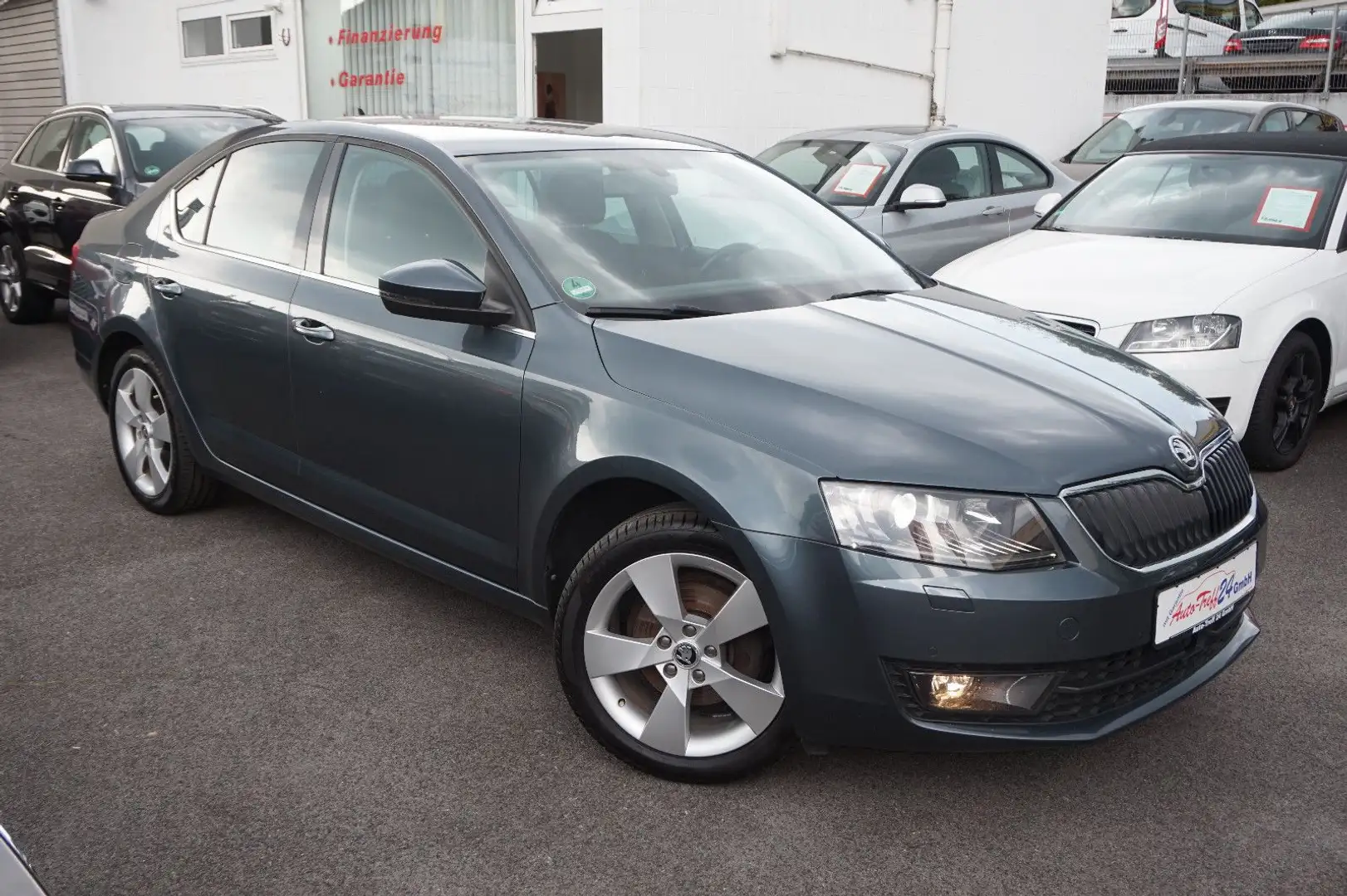 Skoda Octavia 1.4 TSI *Automatik*ACC*Leder*Xenon*NAVI* Grau - 1