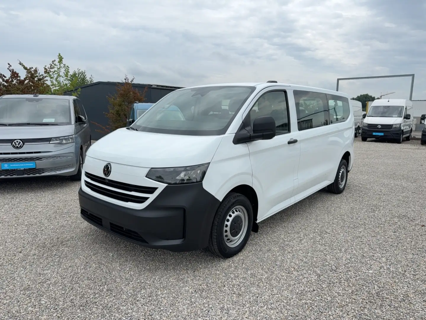 Volkswagen Transporter Kombi Motor: 2.0 l TDI 110 kW Getriebe: 8-Gang-Aut Blanco - 2