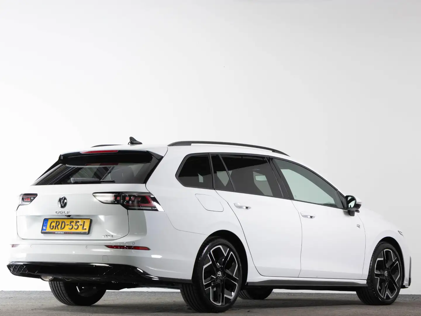Volkswagen Golf Variant R-Line 1.5 eTSI 115 PK DSG Edition | LED Matrix IQ Wit - 2