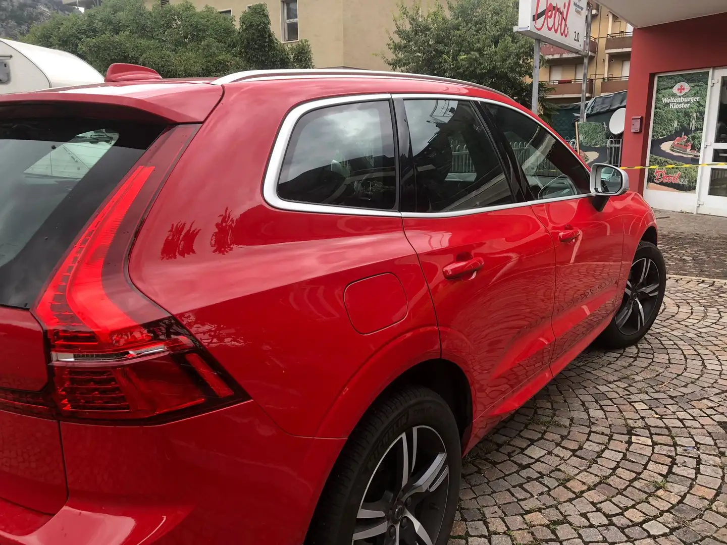 Volvo XC60 XC60 2.0 d4 R-design My 2019 Rosso - 1
