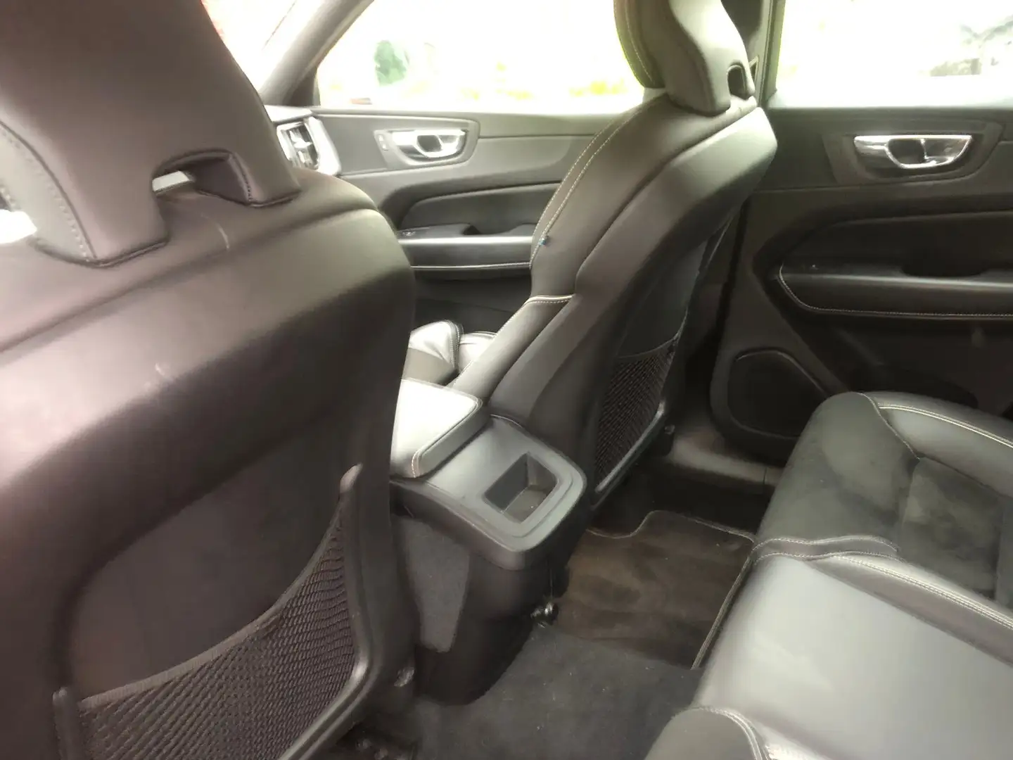 Volvo XC60 XC60 2.0 d4 R-design My 2019 Rosso - 2