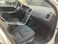 Volvo XC60 D3 AWD Geartronic Kinetic Weiß - thumbnail 10