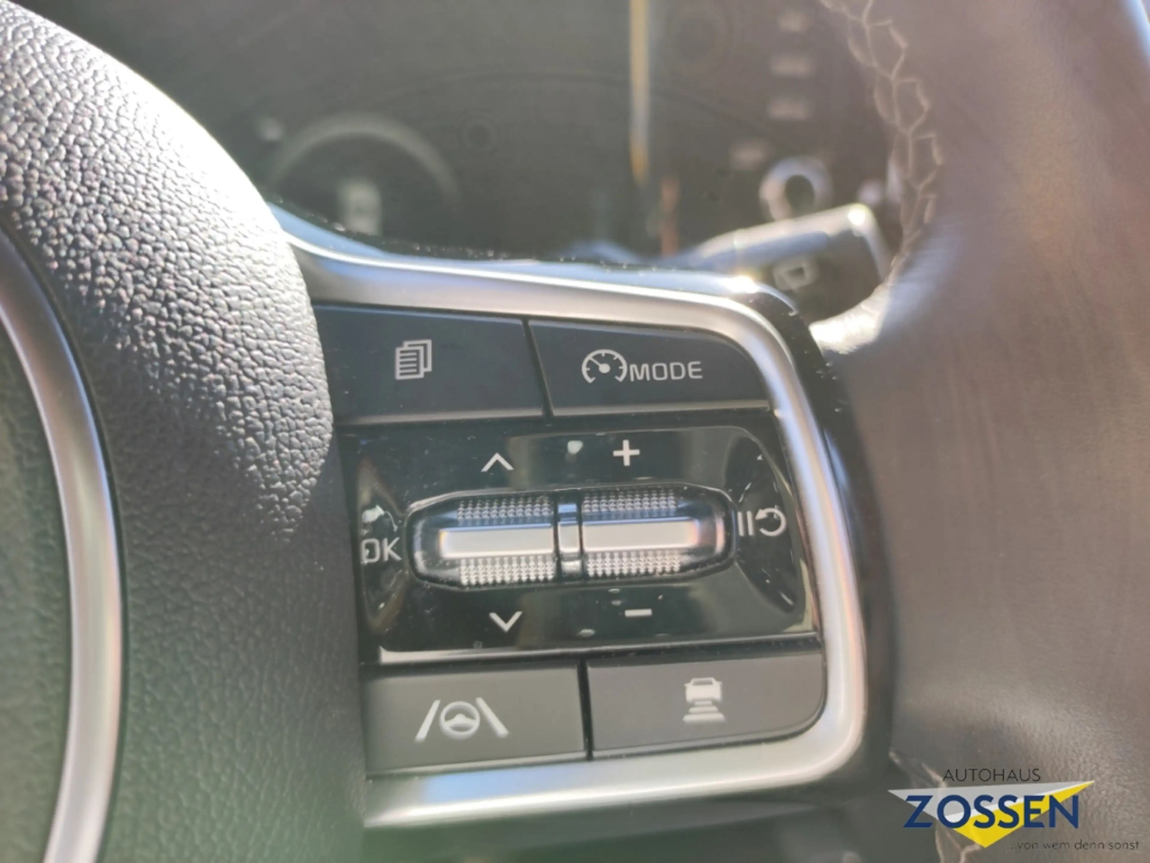 Kia Sorento Platinum 4WD HUD+Navi+Leder+Soundsystem — photo 21