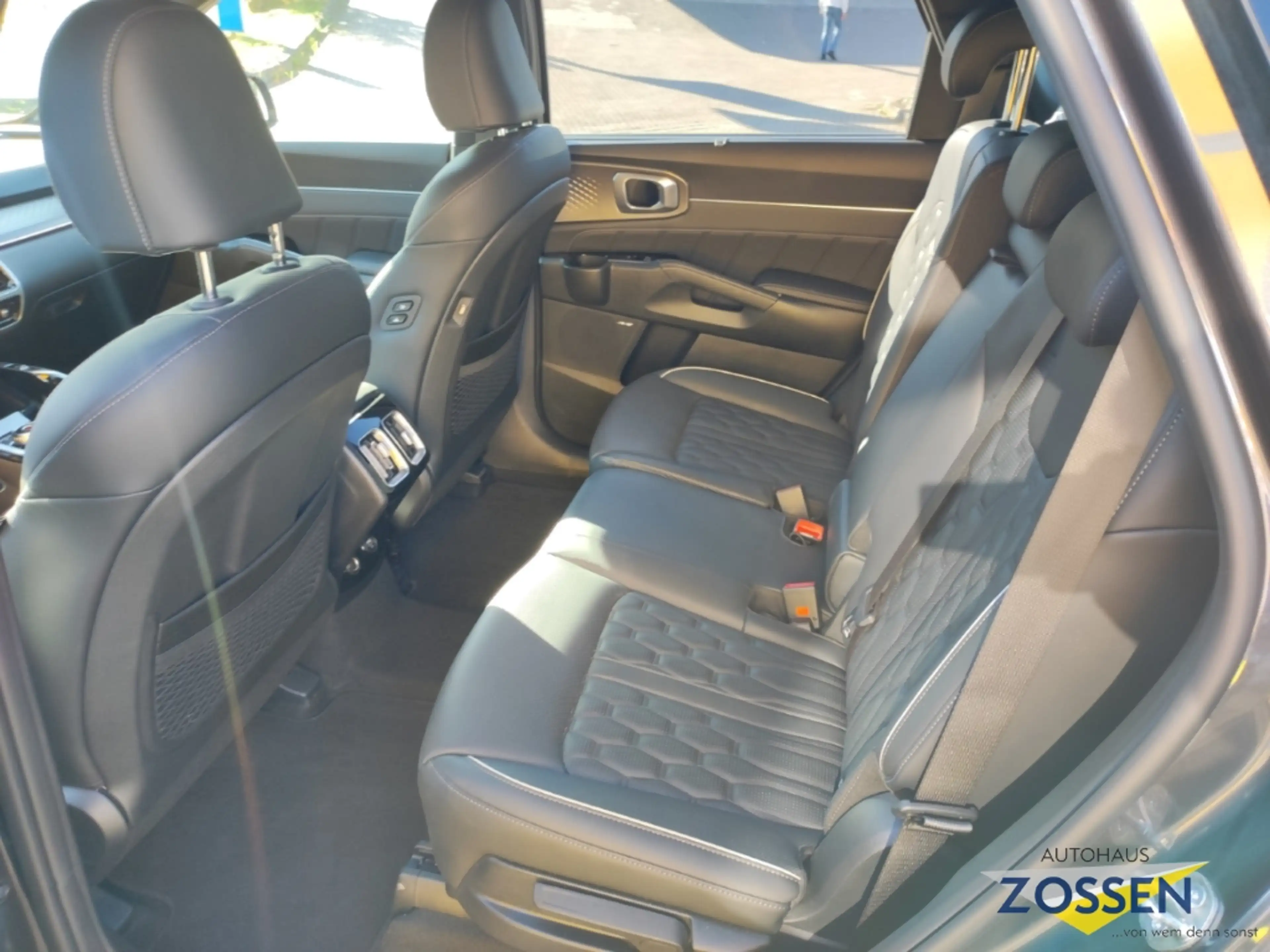 Kia Sorento Platinum 4WD HUD+Navi+Leder+Soundsystem — photo 10