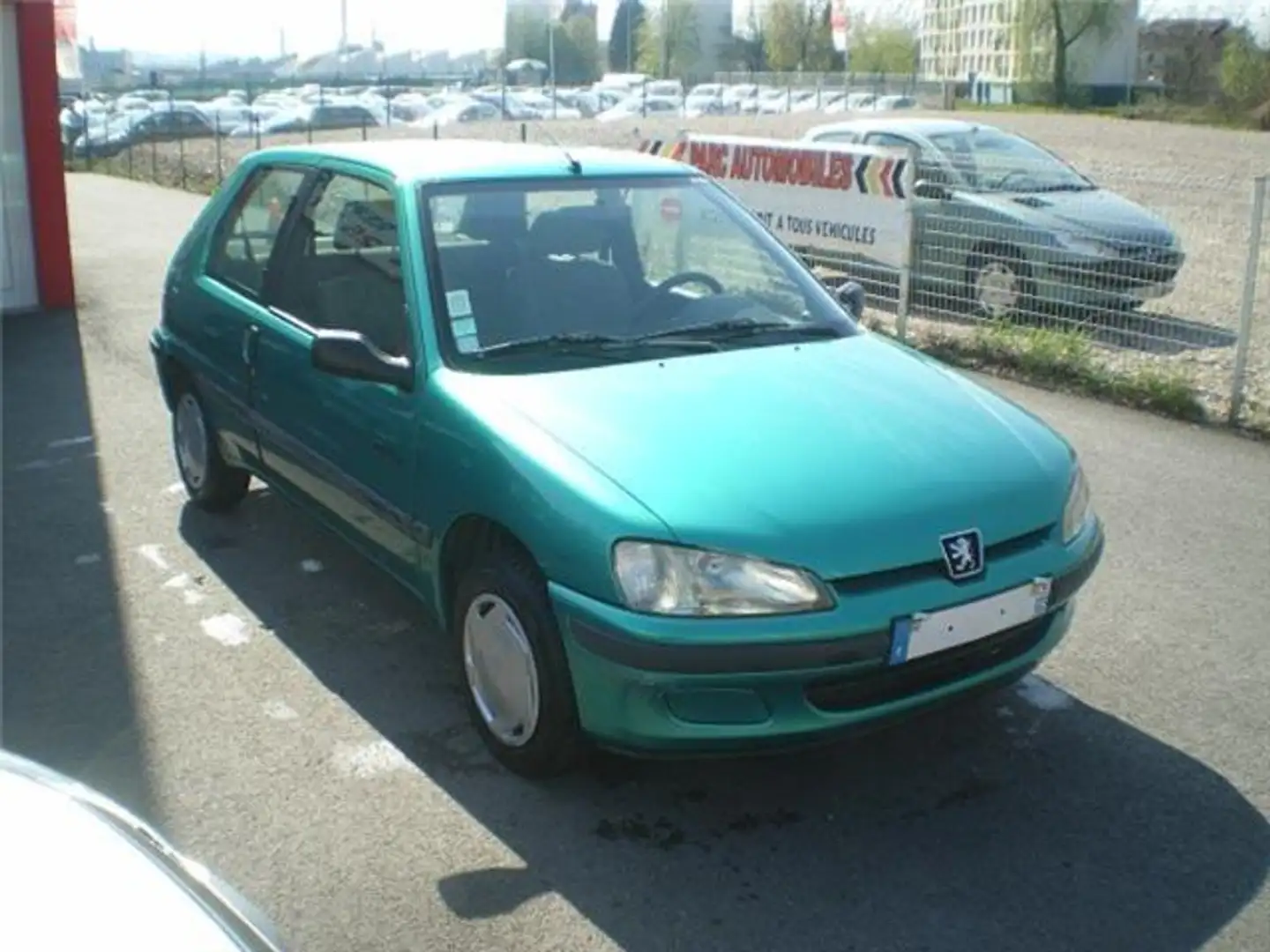 Peugeot 106 1.0 KID 5P zelena - 2