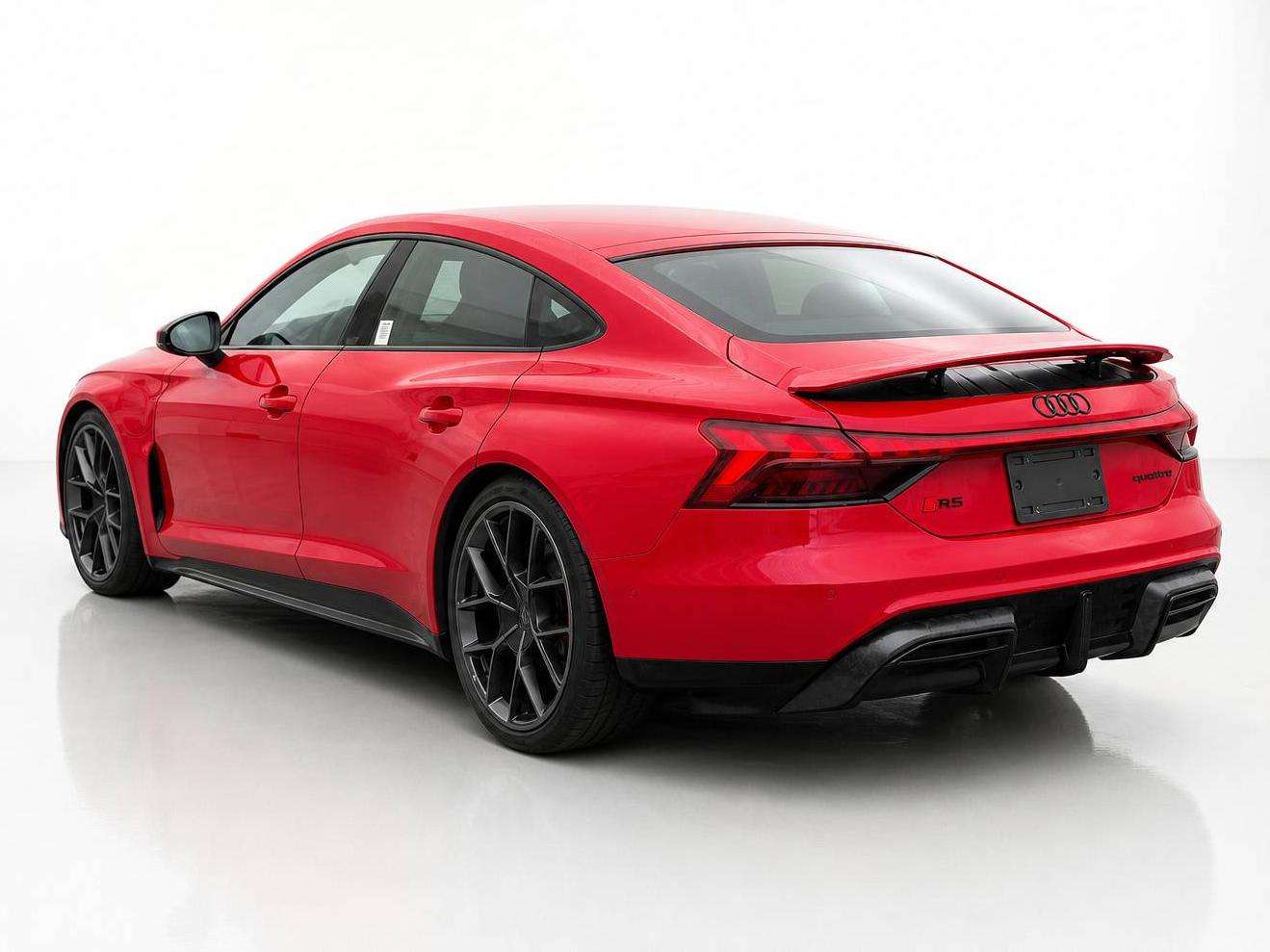 2025 Audi RS e-tron GT performance — снимка 1