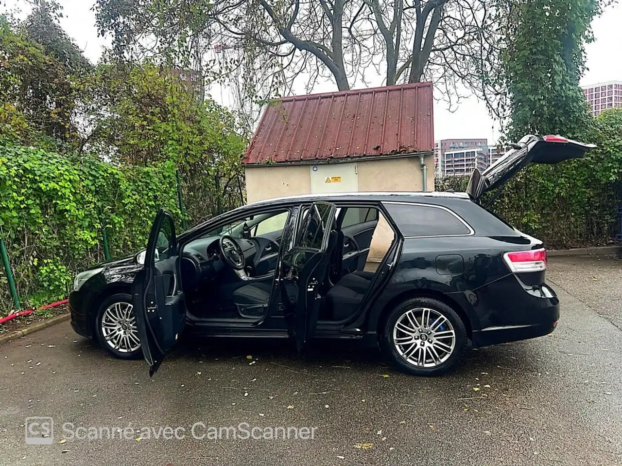 Toyota Avensis SW 150 D-CAT FAP Lounge A