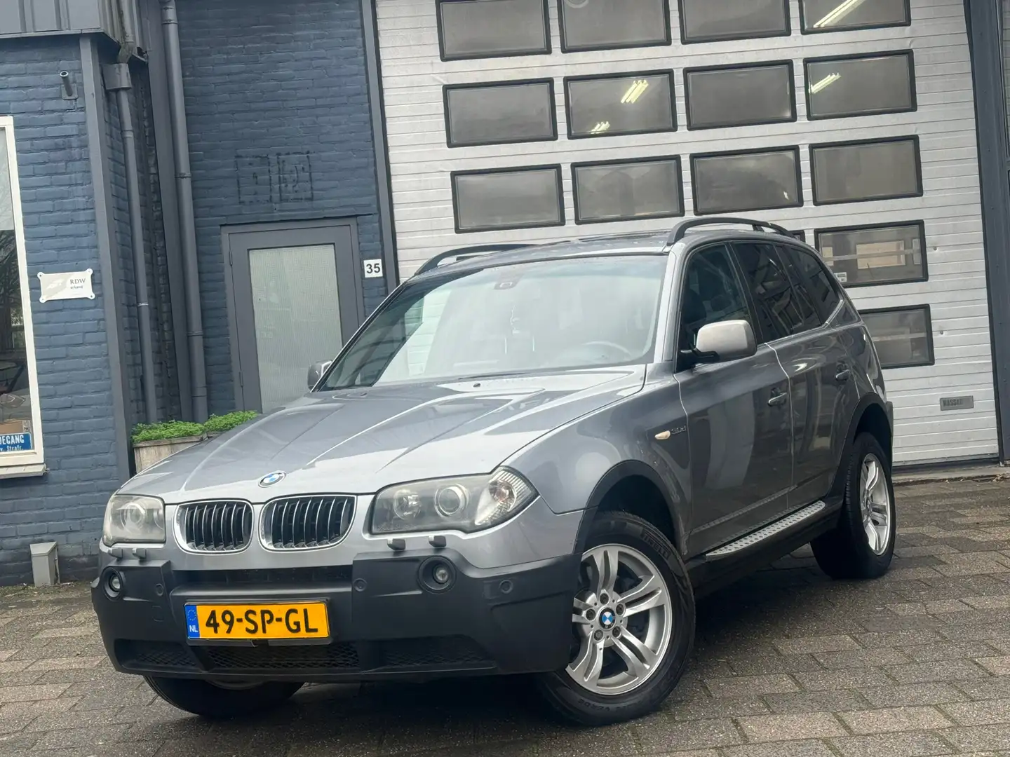 BMW X3 3.0D High Executive | Clima | Navi | Open-Dak | Au Szary - 1