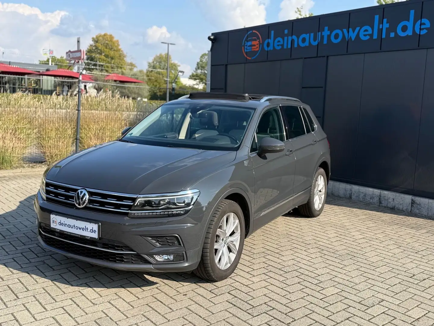 Volkswagen Tiguan Highline BMT/Start-Stopp 4Motion*Automati Grau - 1