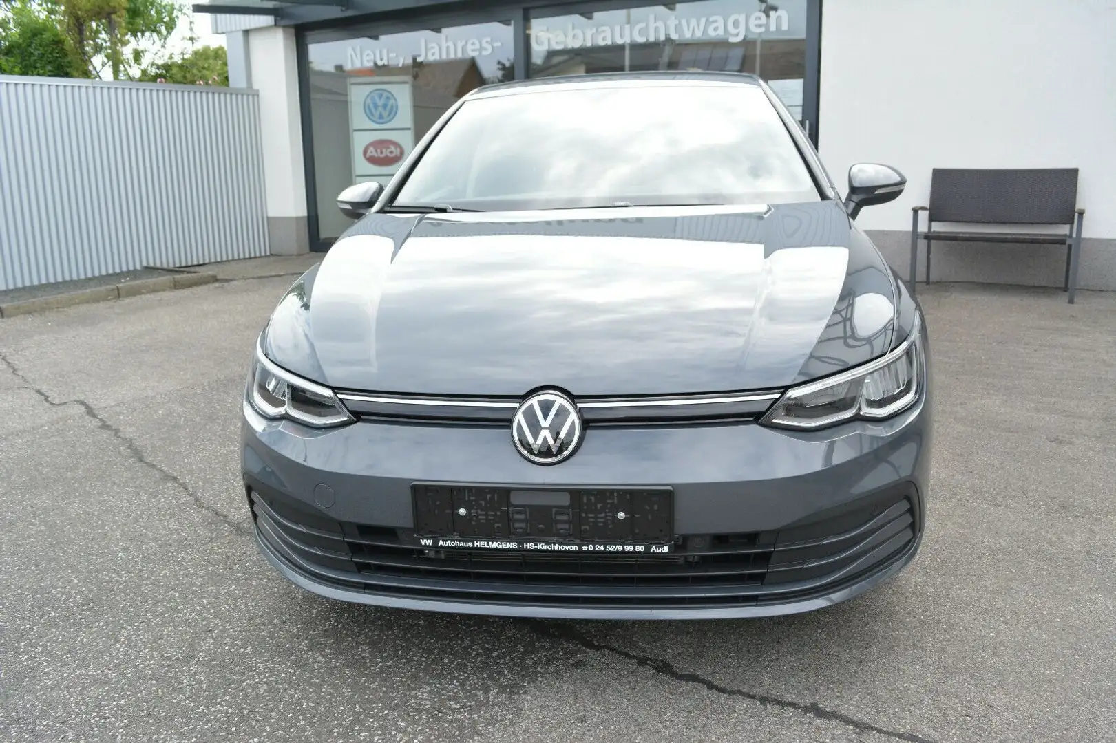 Volkswagen Golf VIII 1.5 TSI ACT 150PS United NAVI LED Gris - 2