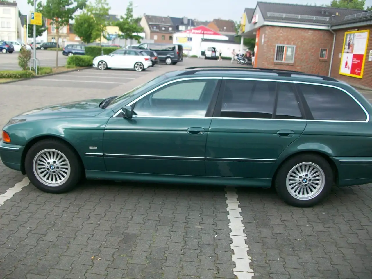 BMW 528i touring, foto 8
