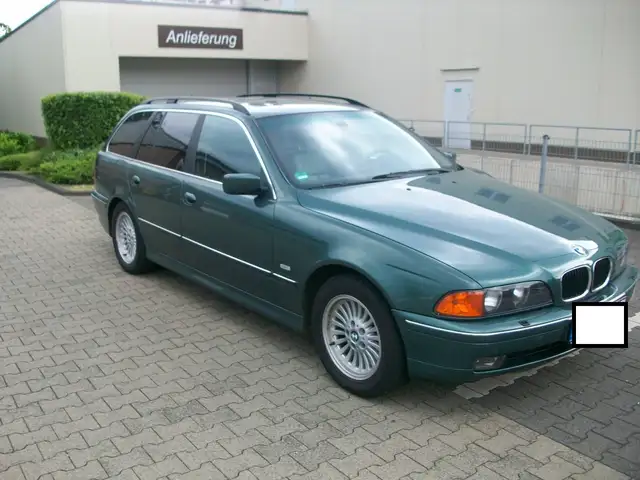 BMW 528 528i touring