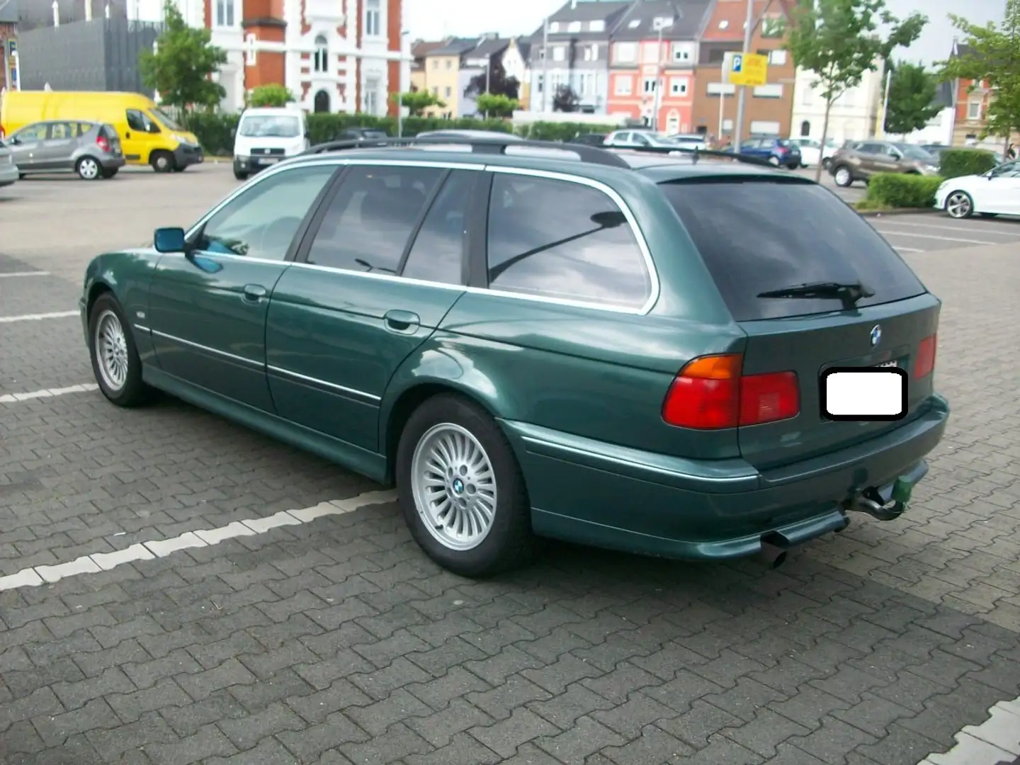 BMW 528 528i touring Grün - 2