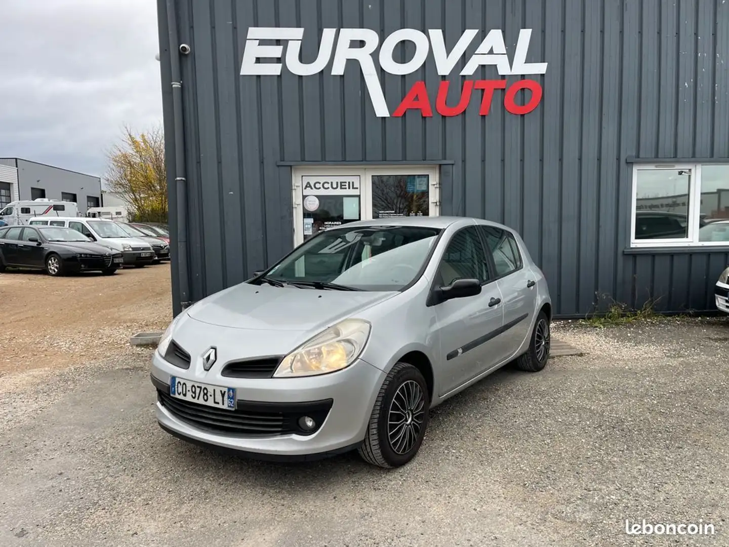 Renault Clio iii 1.5 dci 70ch expression Gris - 1