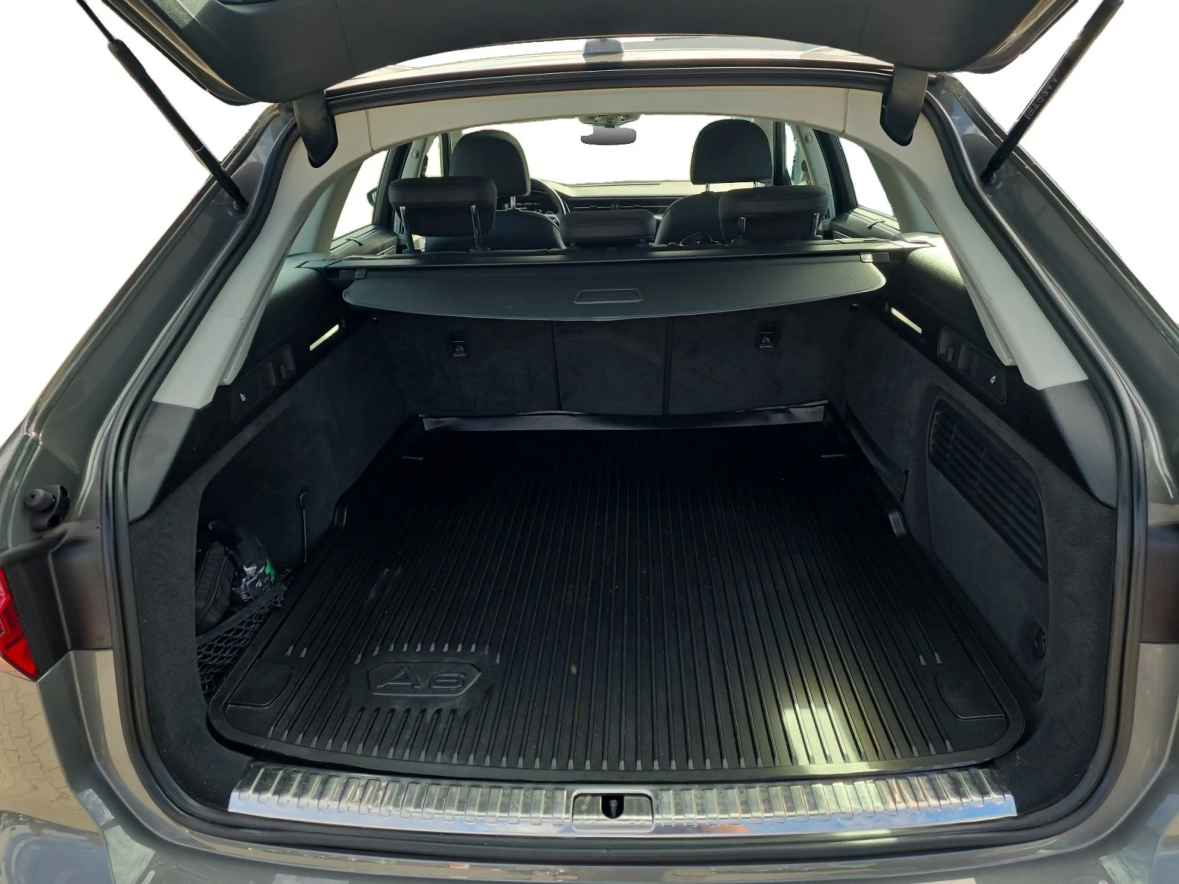 Audi A6 50 TDI qu. tiptr. S LINE/MATRIX/KAM/PAN — photo 14