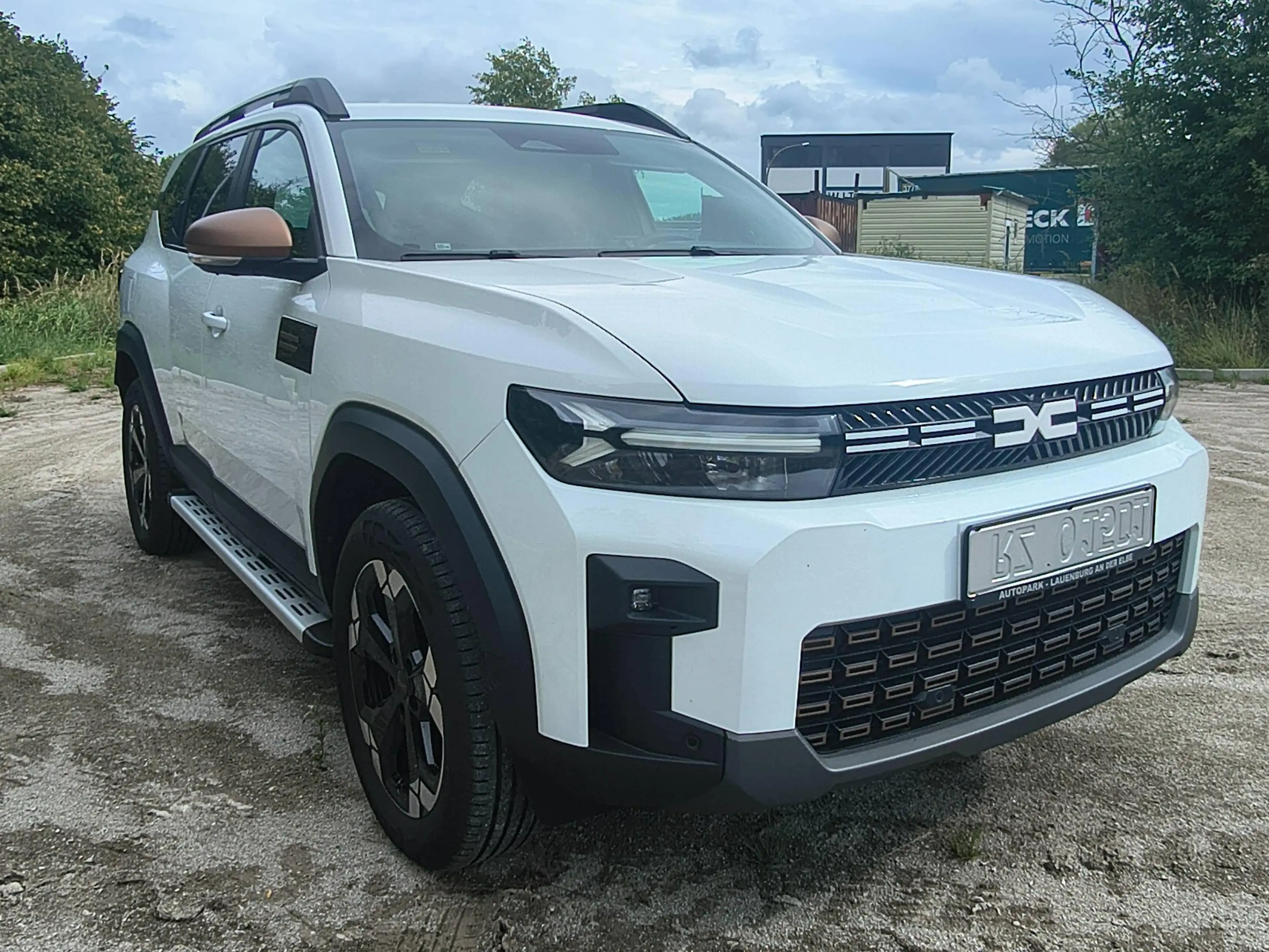 Dacia Bigster TCe 140 Extreme Panoramadach — photo 15